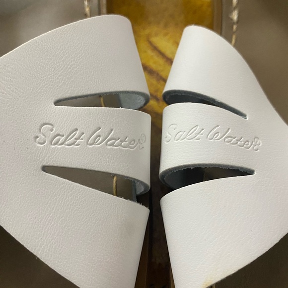 The Salt Water Classic, White Sandals, size 7W, NIB, $55 - Picture 10 of 11
